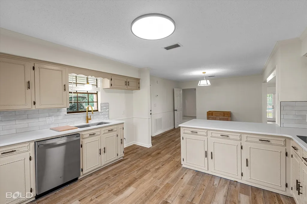 13695 Four Forks Road Keithville LA 71047