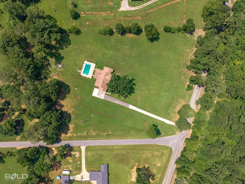 13695 Four Forks Road Keithville LA 71047