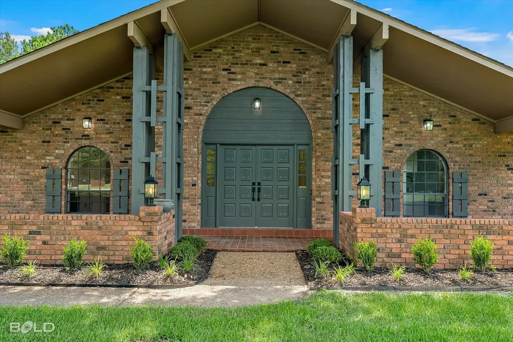 13695 Four Forks Road Keithville LA 71047