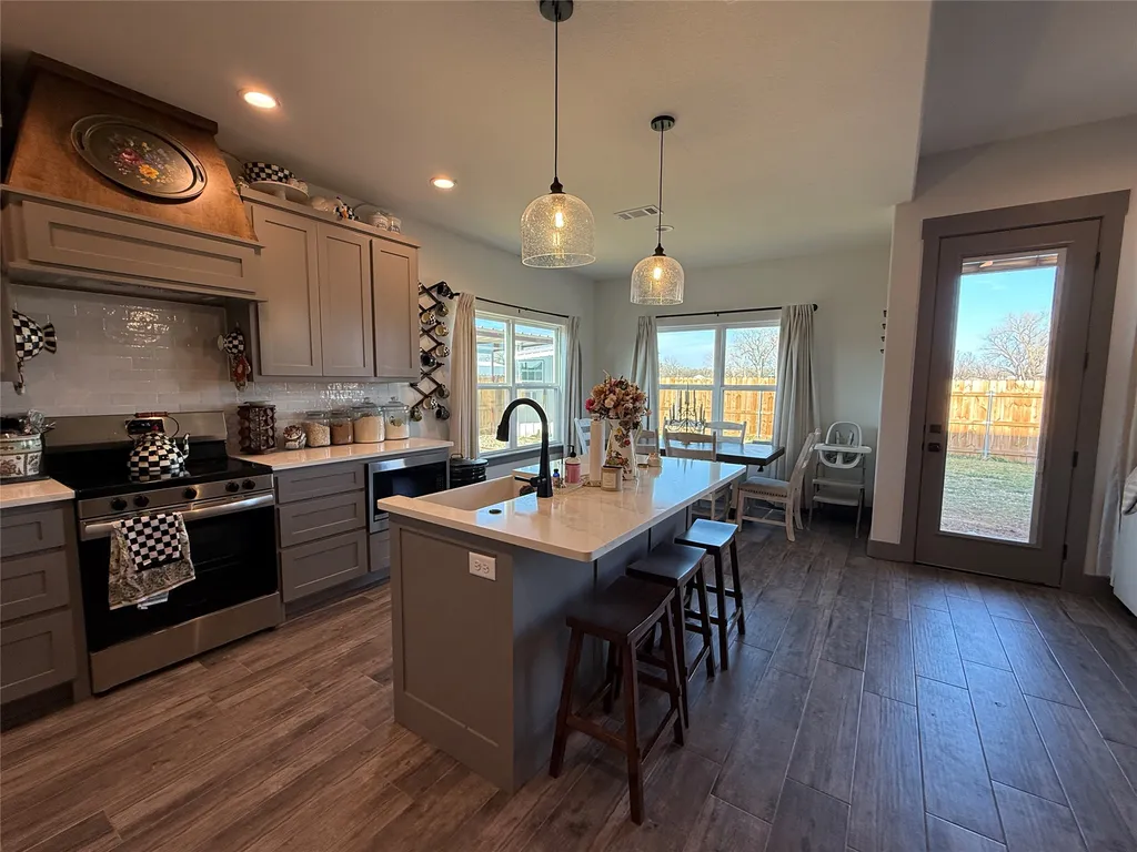 9221 Parkview Tolar TX 76476