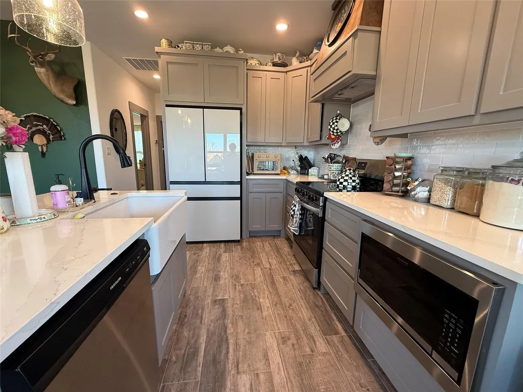 9221 Parkview Tolar TX 76476