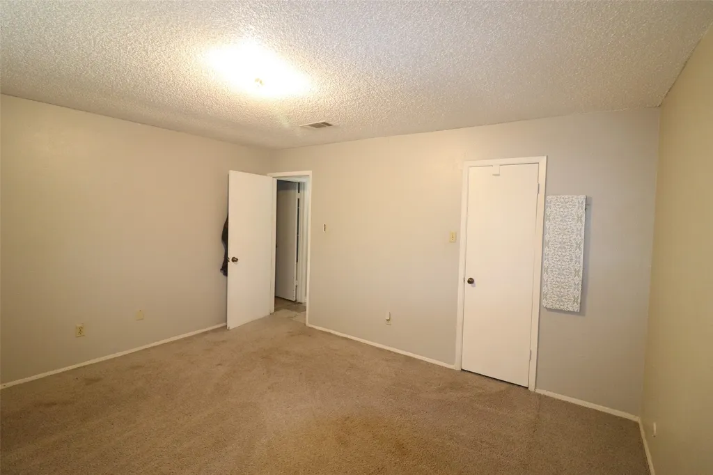 7340 Folkstone Drive Forest Hill TX 76140