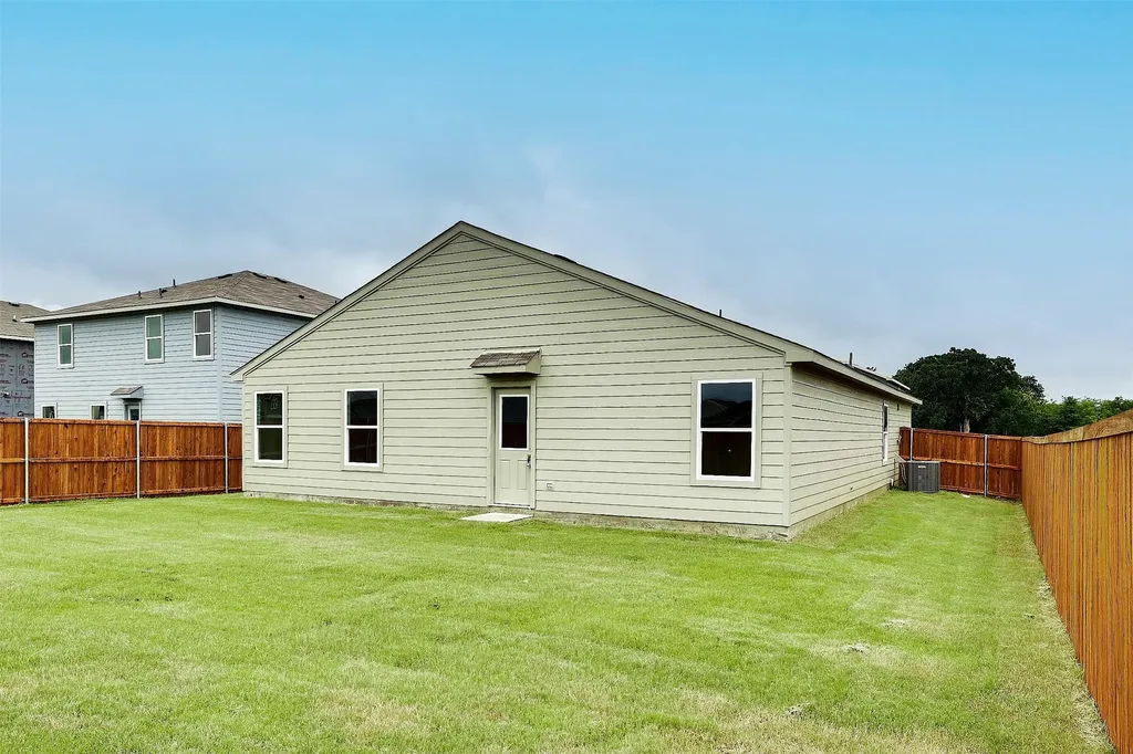 829 Eagles Nest Drive Cleburne TX 76031