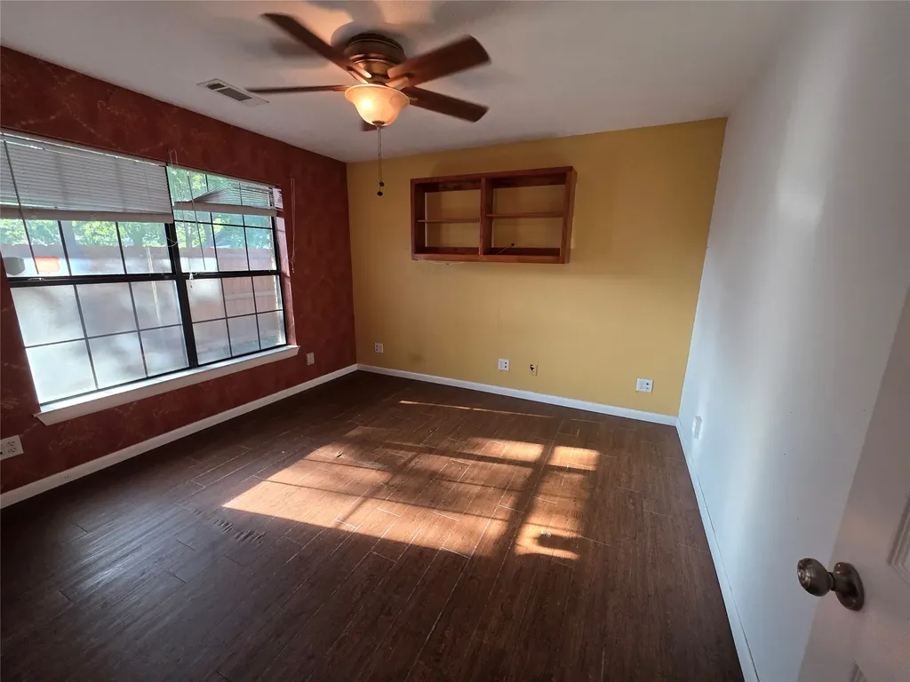 2216 Daisy Lane Fort Worth TX 76111