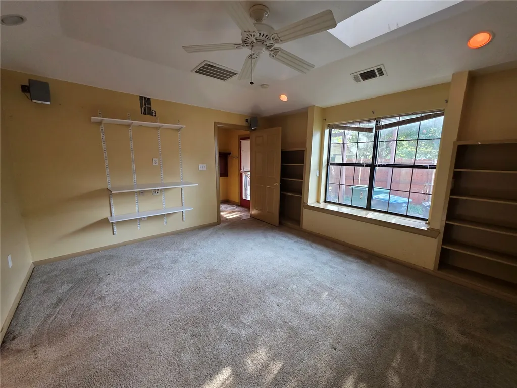 2216 Daisy Lane Fort Worth TX 76111