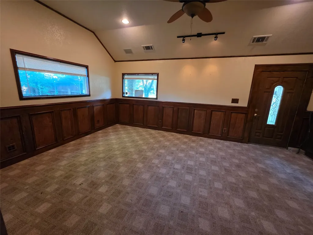 2216 Daisy Lane Fort Worth TX 76111