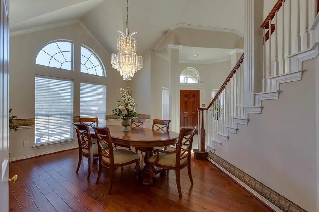 801 Steeps Court Euless TX 76039