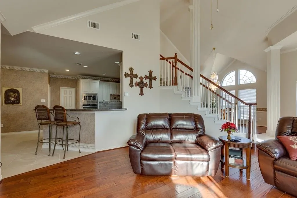 801 Steeps Court Euless TX 76039