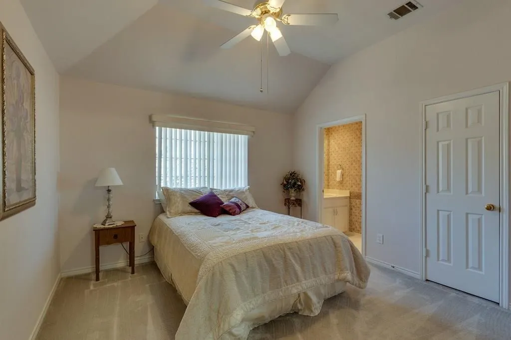 801 Steeps Court Euless TX 76039