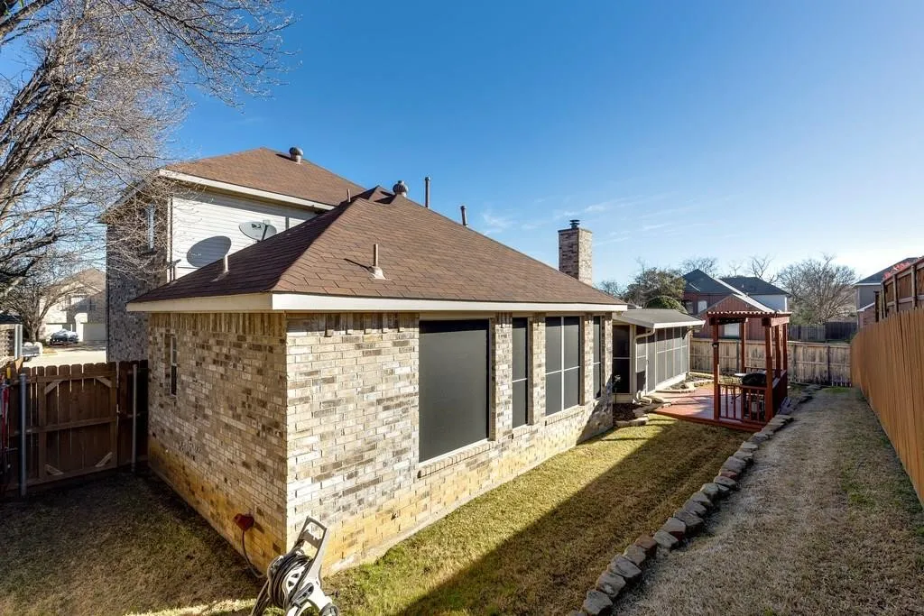 801 Steeps Court Euless TX 76039