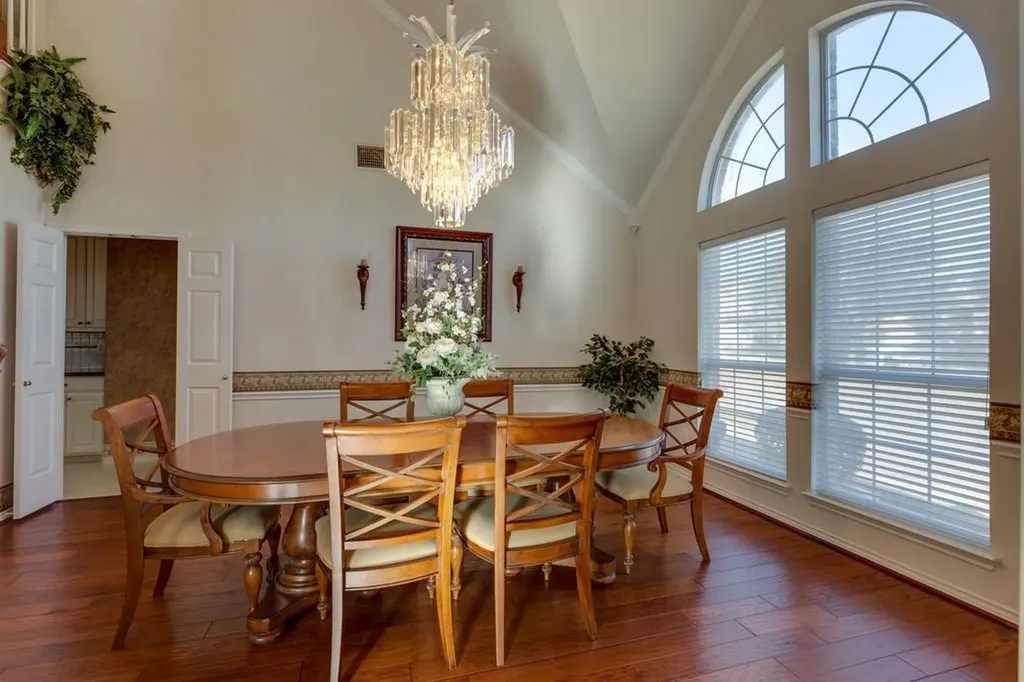 801 Steeps Court Euless TX 76039