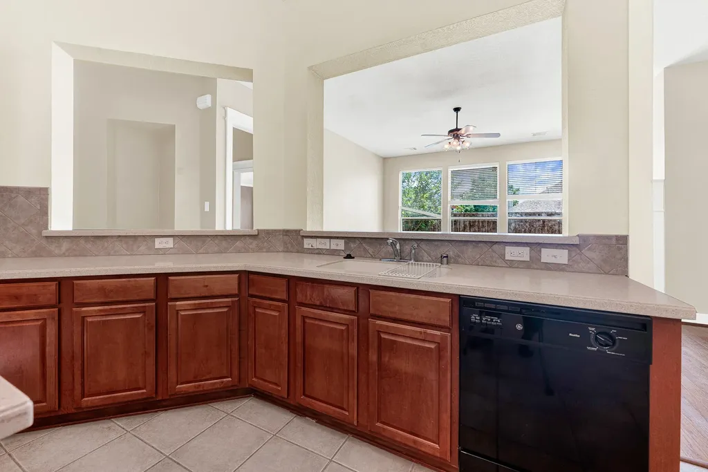 630 Candlewood Trail Murphy TX 75094