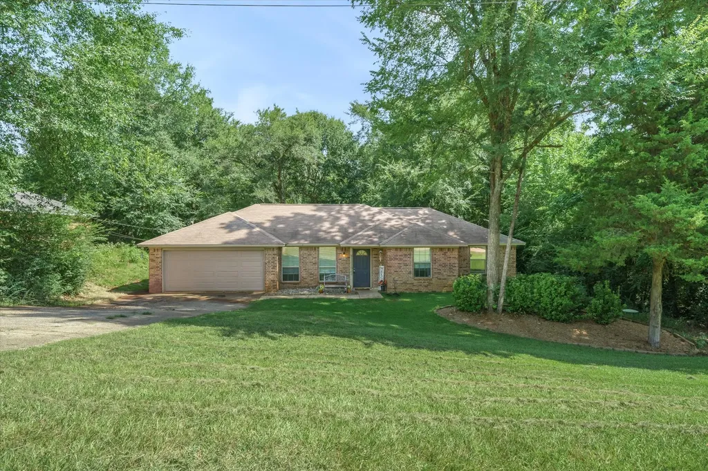 9165 Stonecreek Tyler TX 75703