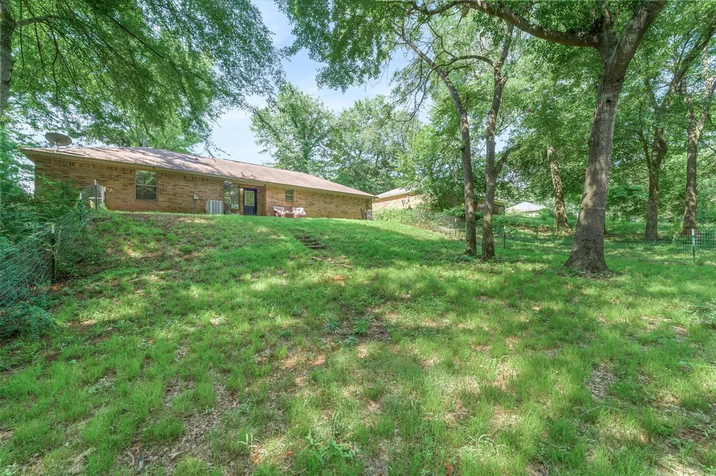 9165 Stonecreek Tyler TX 75703