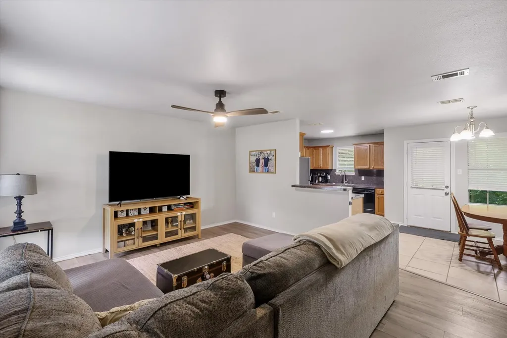9165 Stonecreek Tyler TX 75703