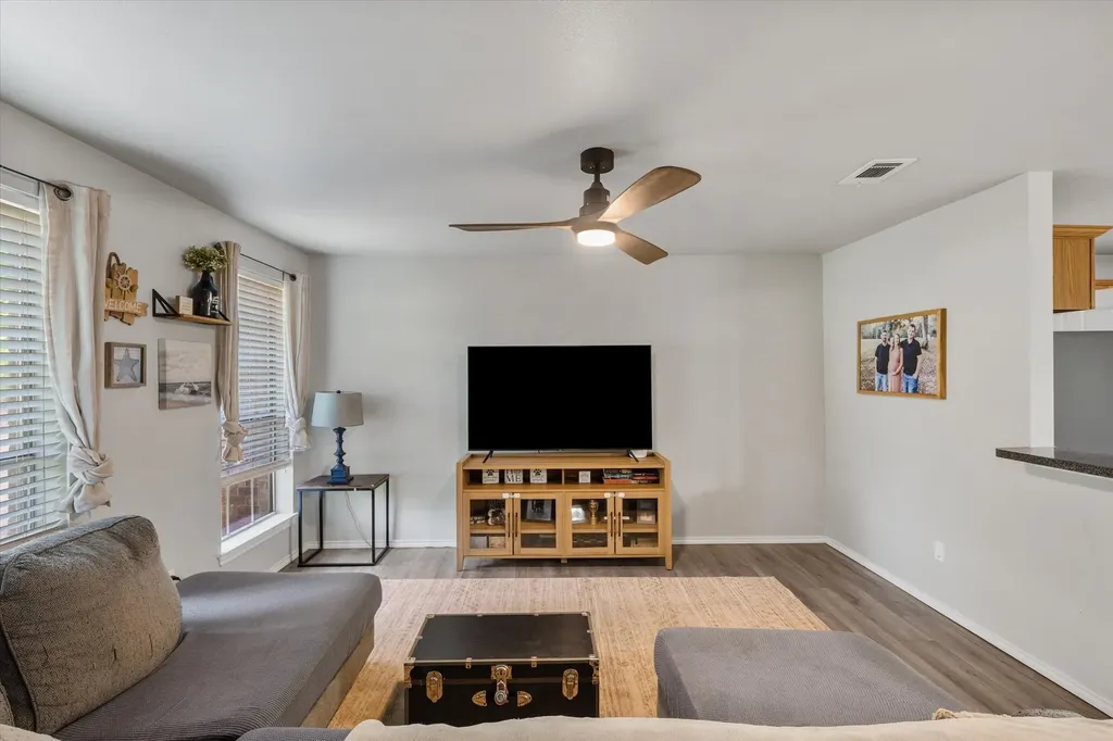 9165 Stonecreek Tyler TX 75703