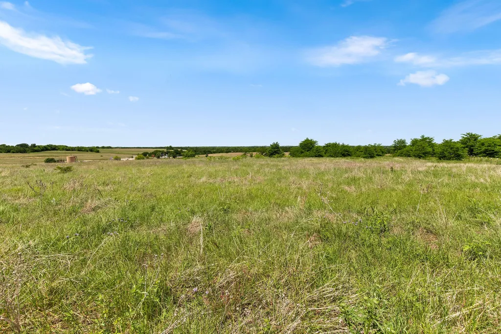 Tbd 80+/- Acres Cr-4421 Rhome TX 76078