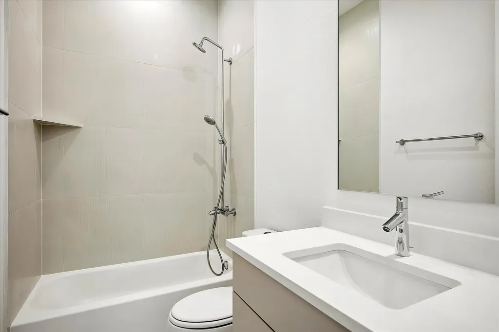 5029 Magnolia Circle Addison TX 75001