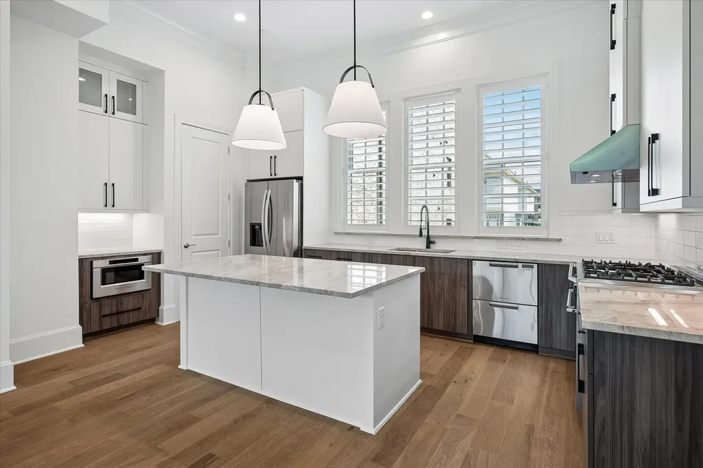 5029 Magnolia Circle Addison TX 75001