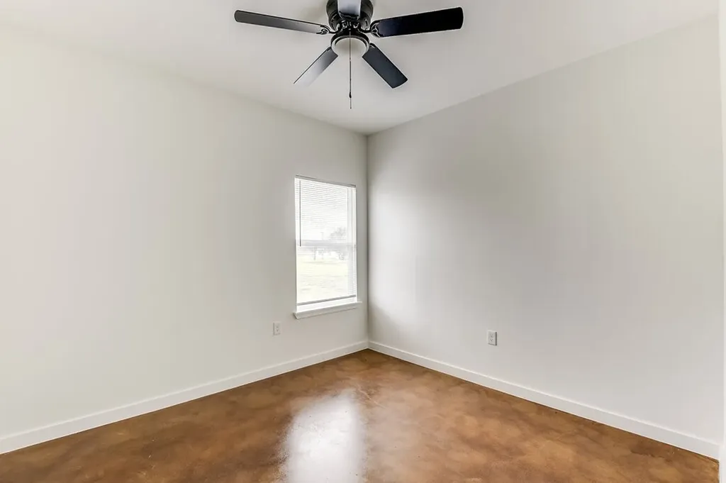 1020 Burnett Boulevard Alvarado TX 76009