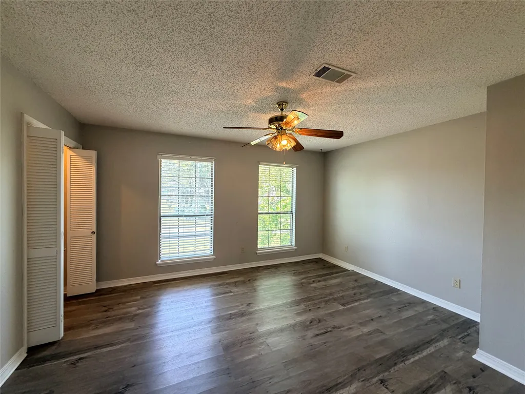9990 Smugglers Cove Lane Shreveport LA 71115