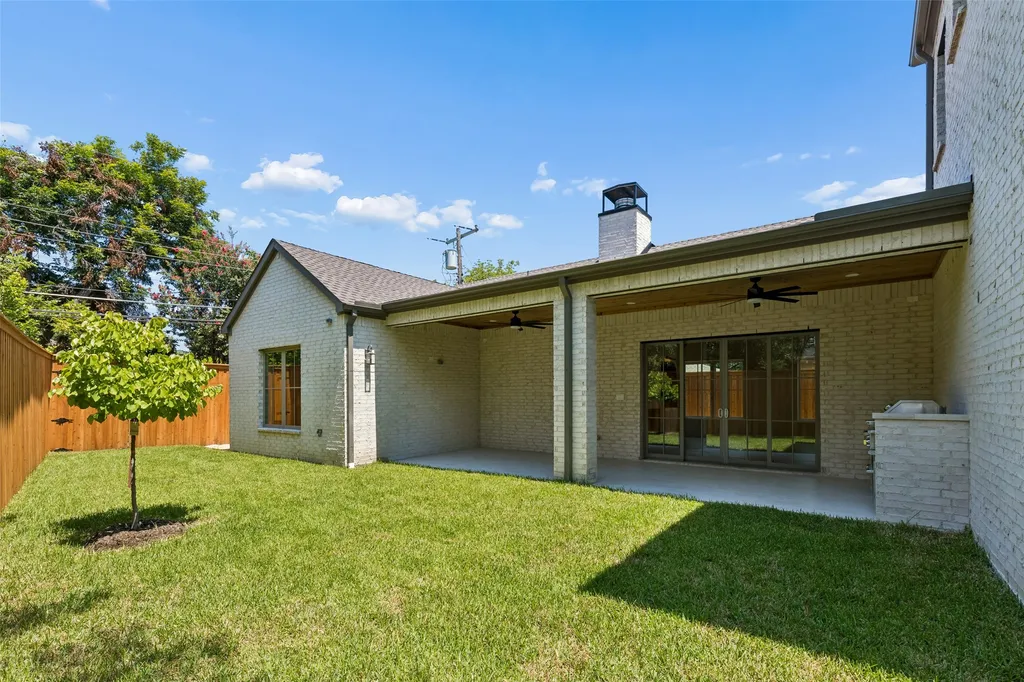 6729 Ravendale Lane Dallas TX 75214