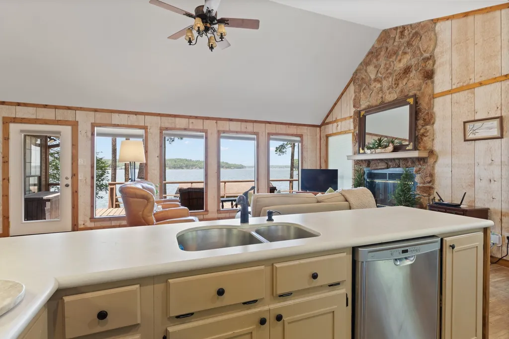 400 Windy Point Drive Mount Vernon TX 75457