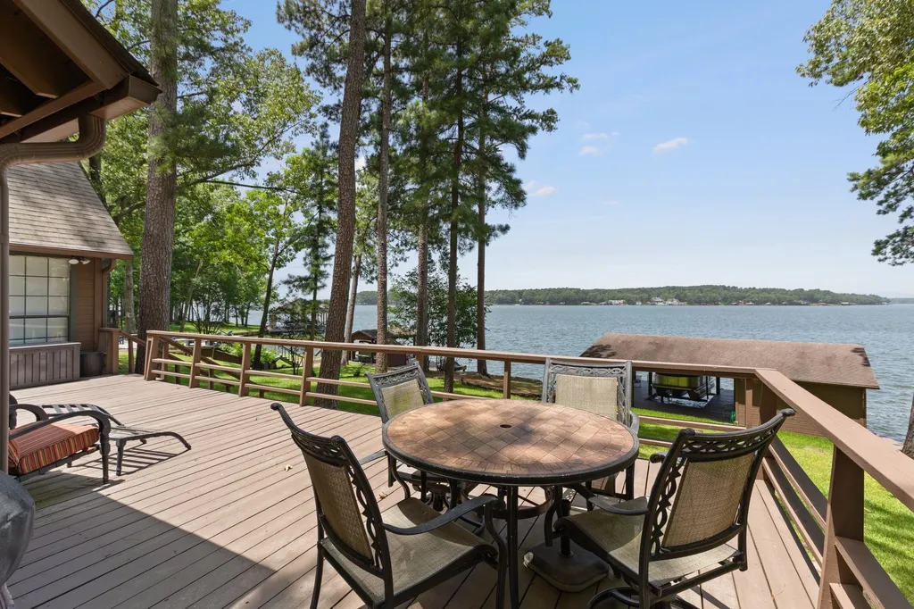 400 Windy Point Drive Mount Vernon TX 75457