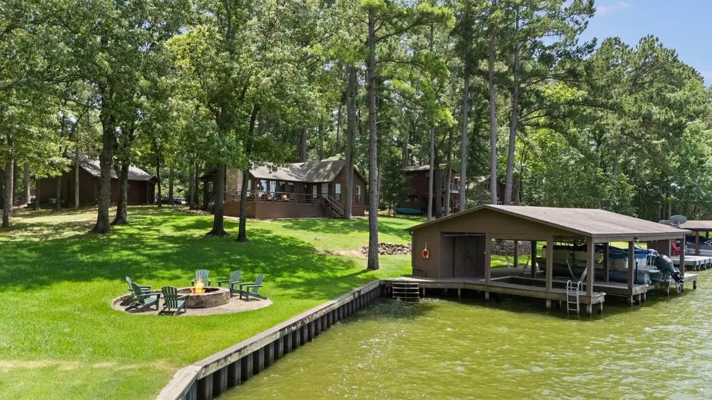 400 Windy Point Drive Mount Vernon TX 75457