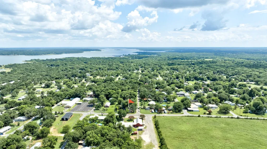 12 Old Shawnee Trail Drive Gordonville TX 76245