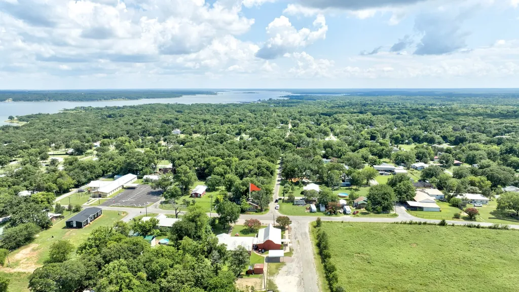 12 Old Shawnee Trail Drive Gordonville TX 76245