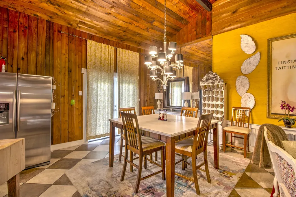 12 Old Shawnee Trail Drive Gordonville TX 76245