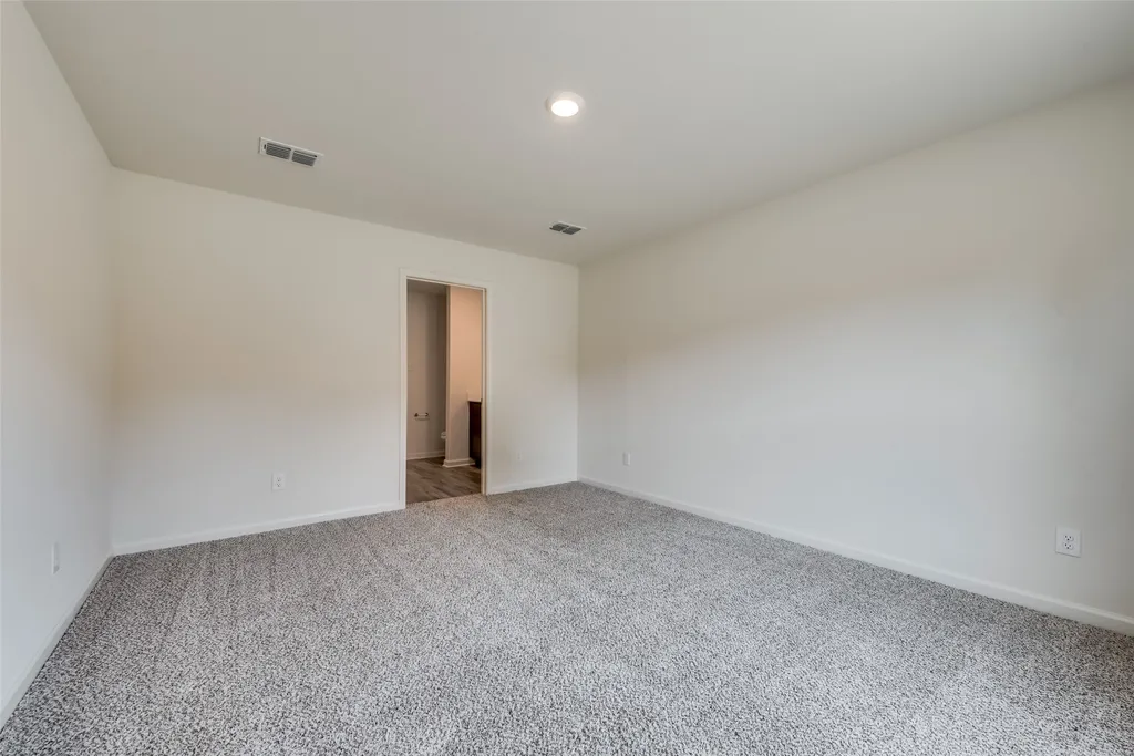 169 Cattlemans Creek W Newark TX 76071