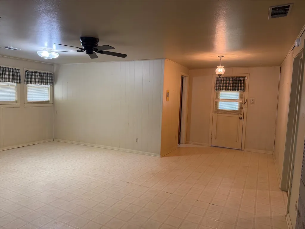 319 Shenandoah Street Marlin TX 76661