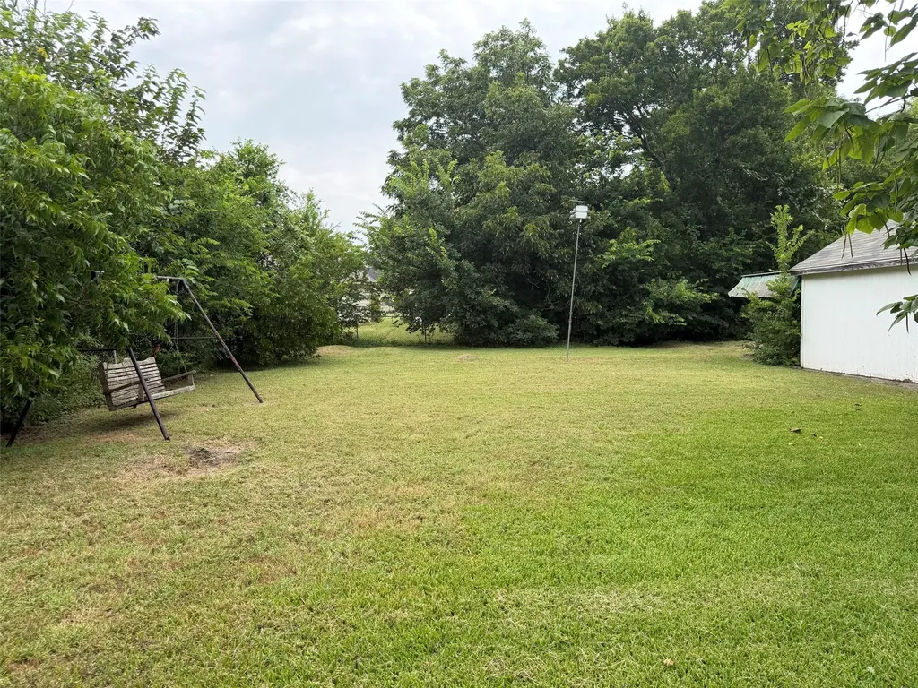 319 Shenandoah Street Marlin TX 76661