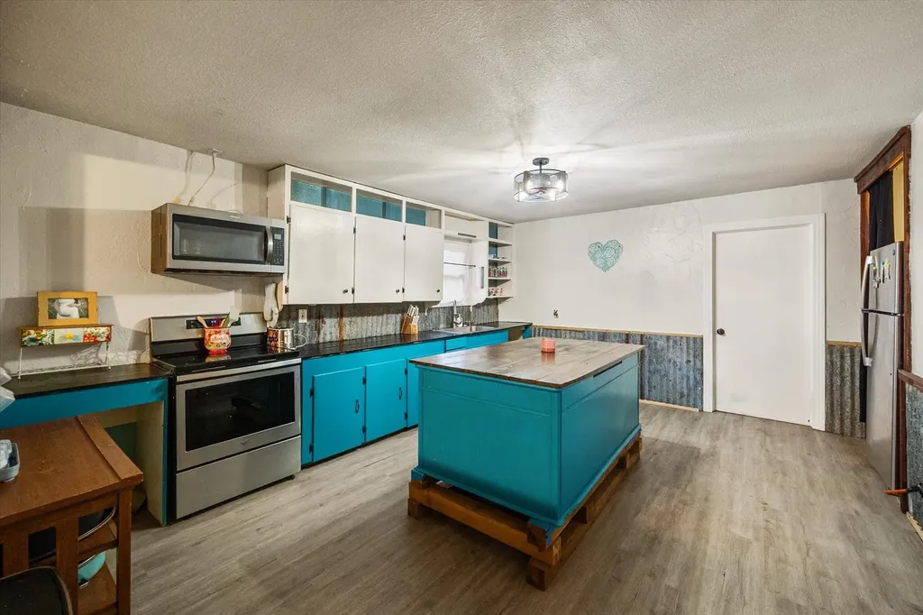101 S Runnels Avenue Streetman TX 75859