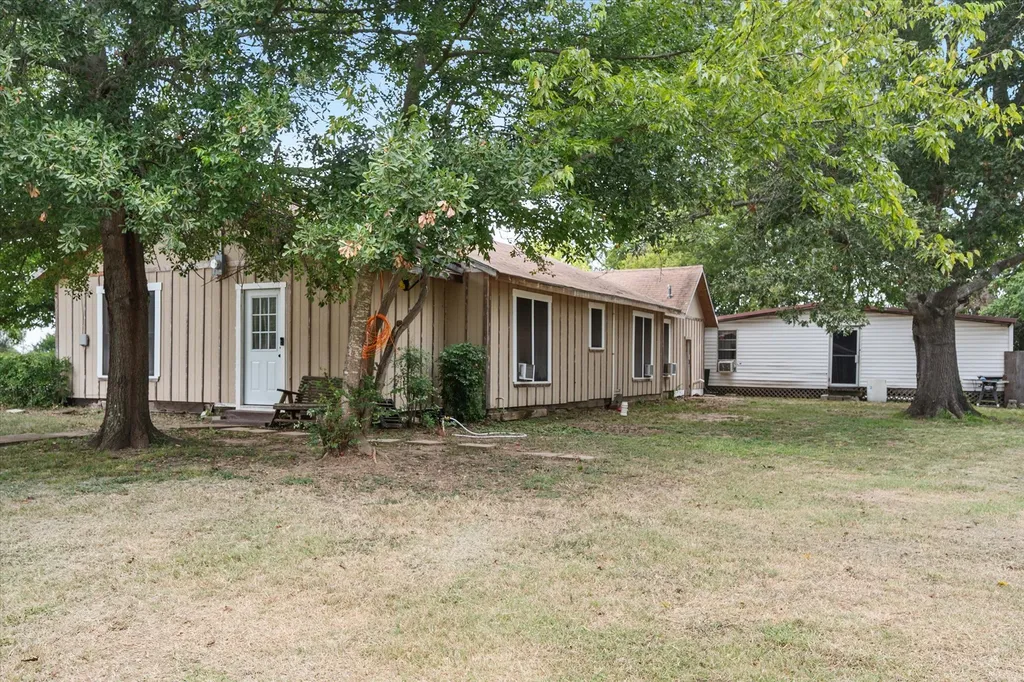 101 S Runnels Avenue Streetman TX 75859