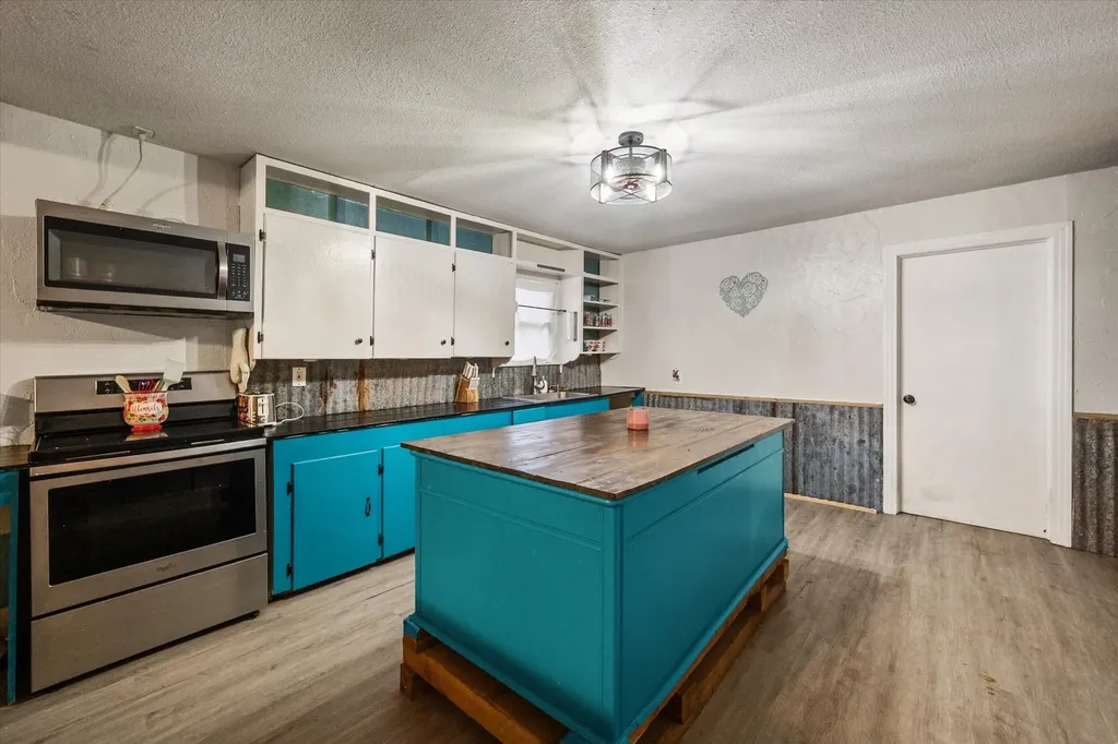 101 S Runnels Avenue Streetman TX 75859