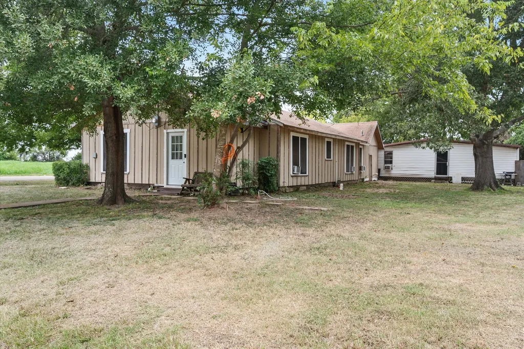 101 S Runnels Avenue Streetman TX 75859
