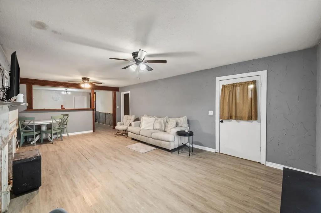 101 S Runnels Avenue Streetman TX 75859
