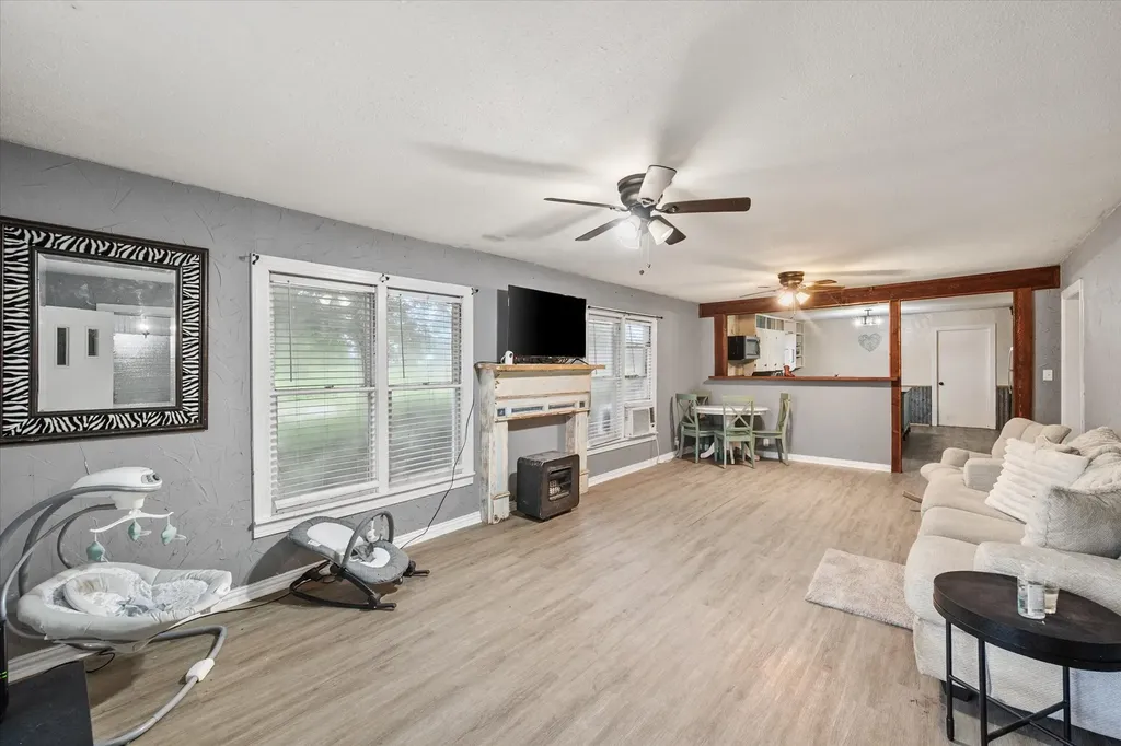 101 S Runnels Avenue Streetman TX 75859