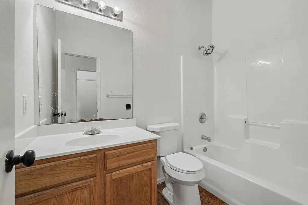 7315 Marsland Lane Arlington TX 76001