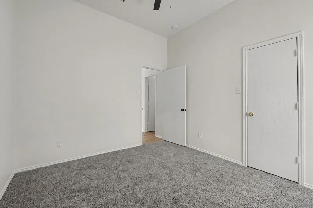 7315 Marsland Lane Arlington TX 76001