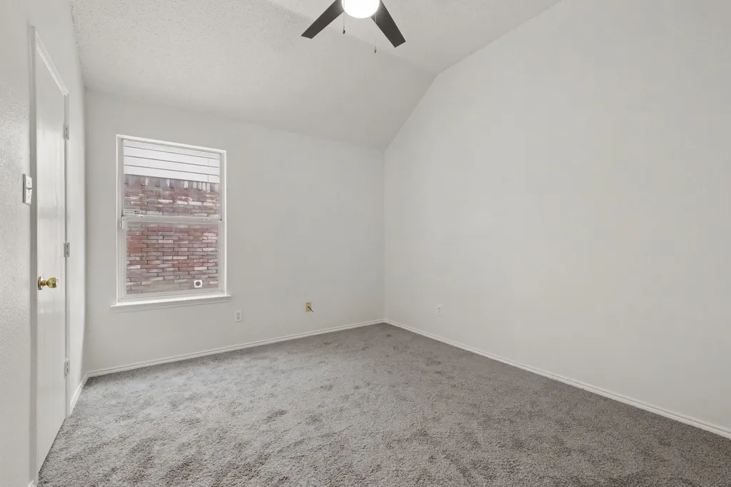 7315 Marsland Lane Arlington TX 76001