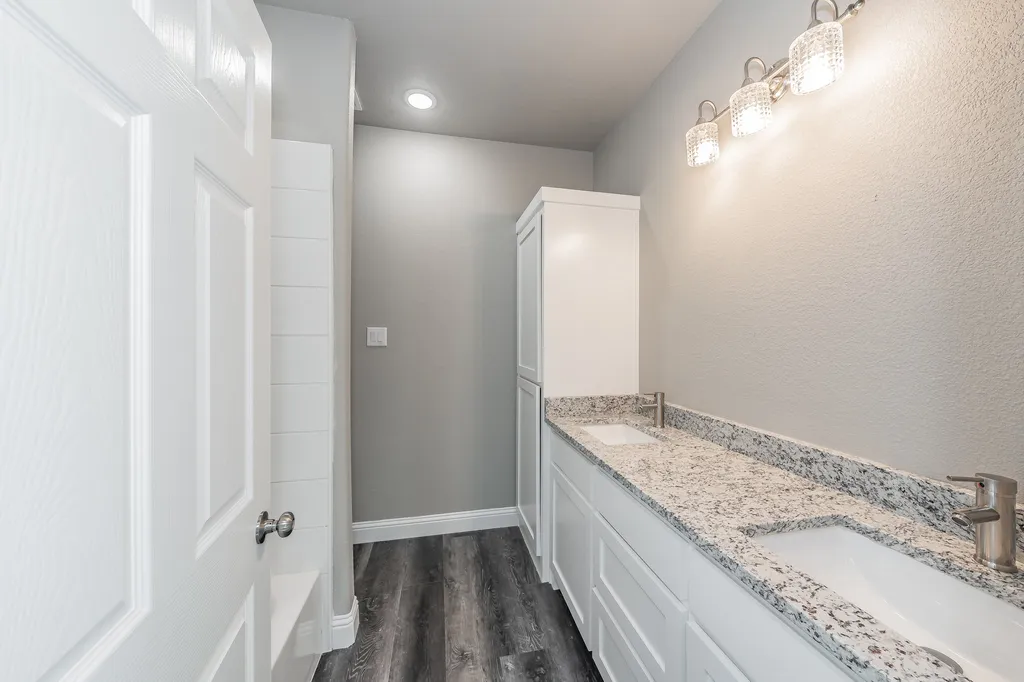 708 Elba Street Bowie TX 76230