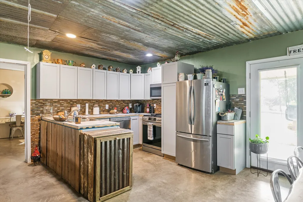 161 Vz County Road 3508 Edgewood TX 75117