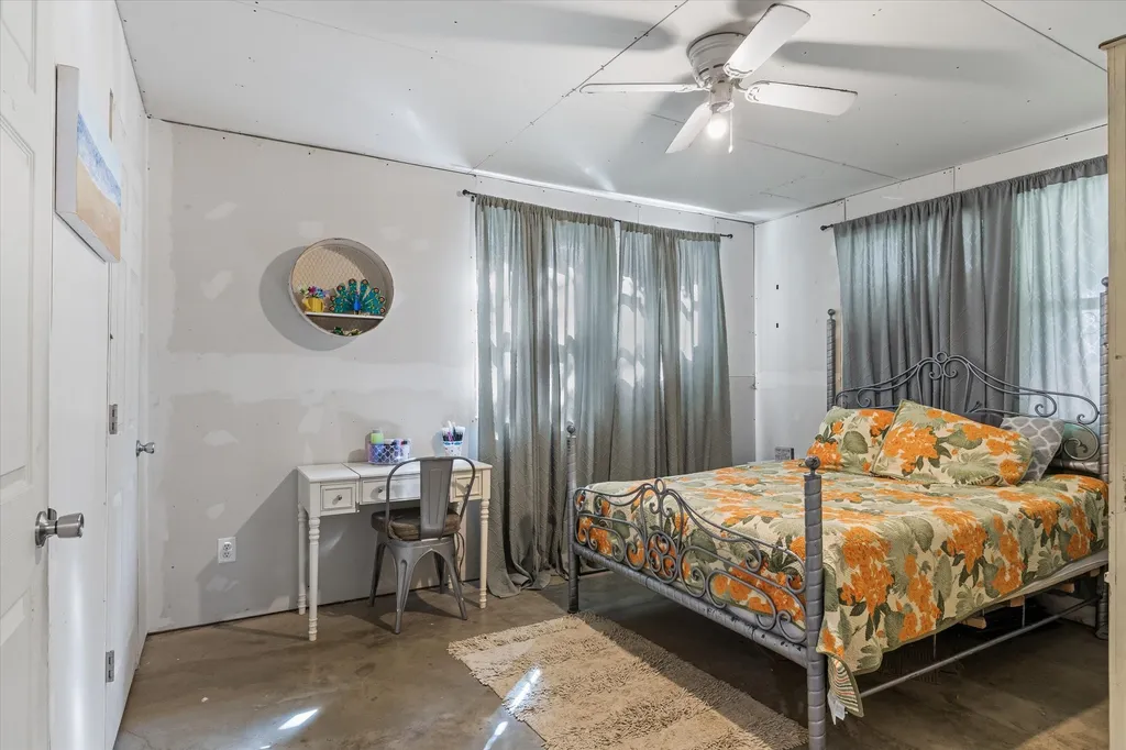161 Vz County Road 3508 Edgewood TX 75117