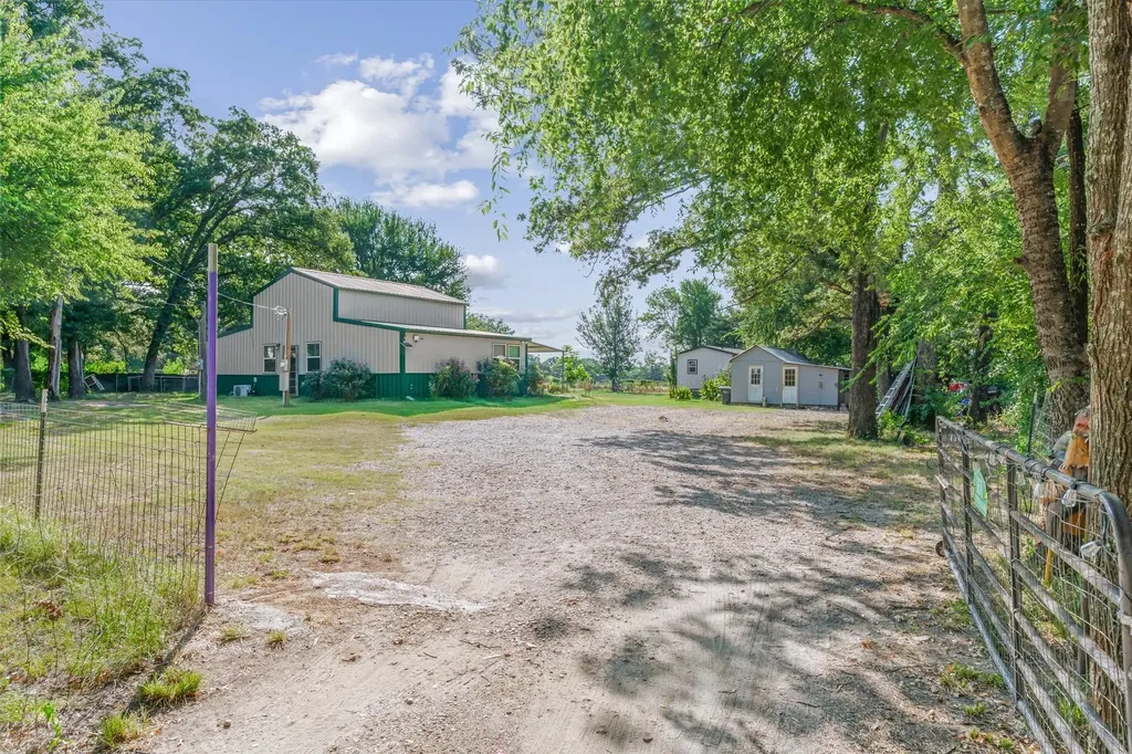 161 Vz County Road 3508 Edgewood TX 75117