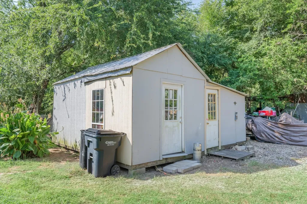 161 Vz County Road 3508 Edgewood TX 75117