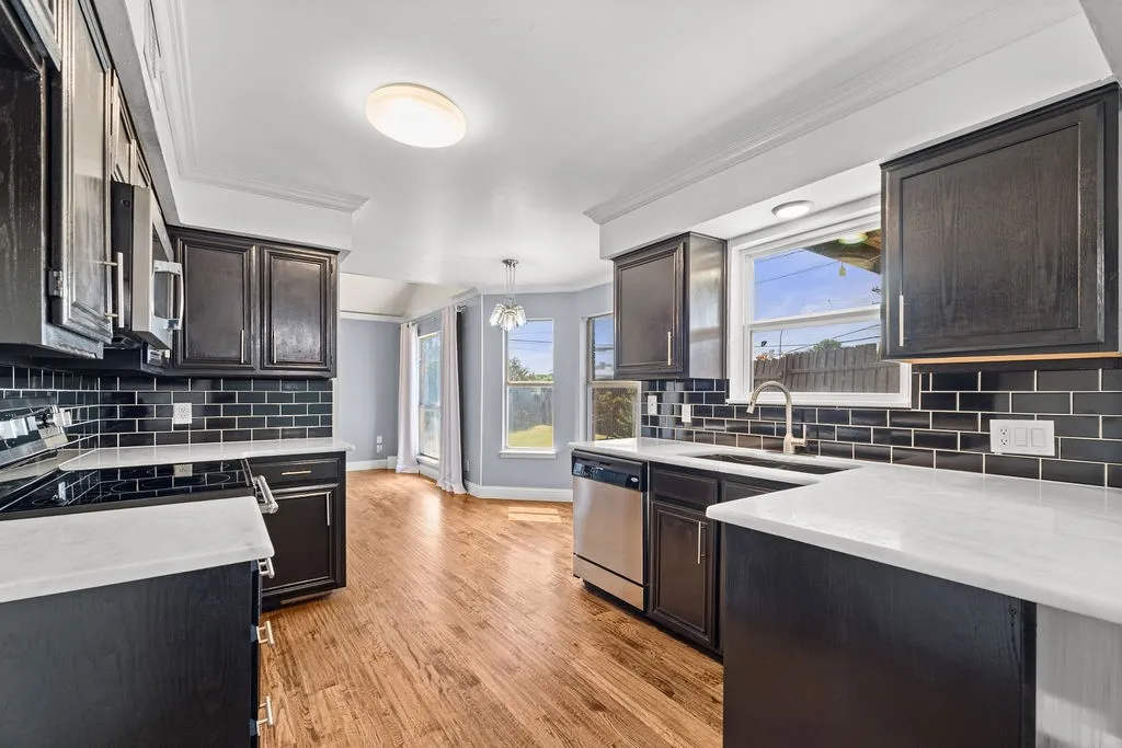 622 Mission Hills Drive Arlington TX 76018